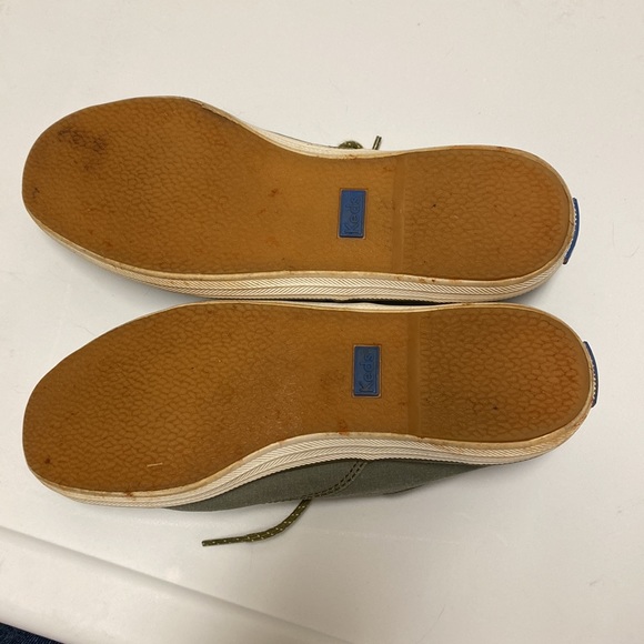 Keds canvas water resistant sneakers - Picture 2 of 5